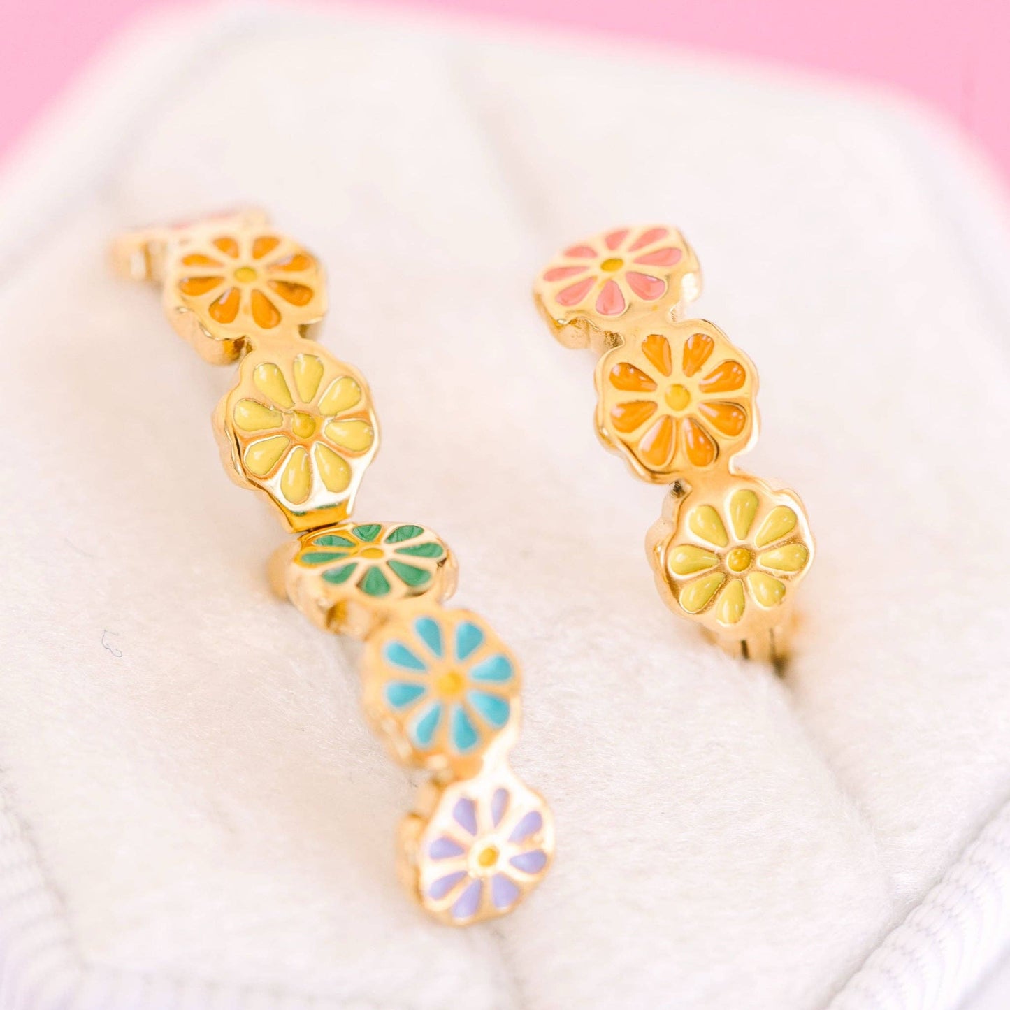 Pierced Co - Colorful Daisy Huggies