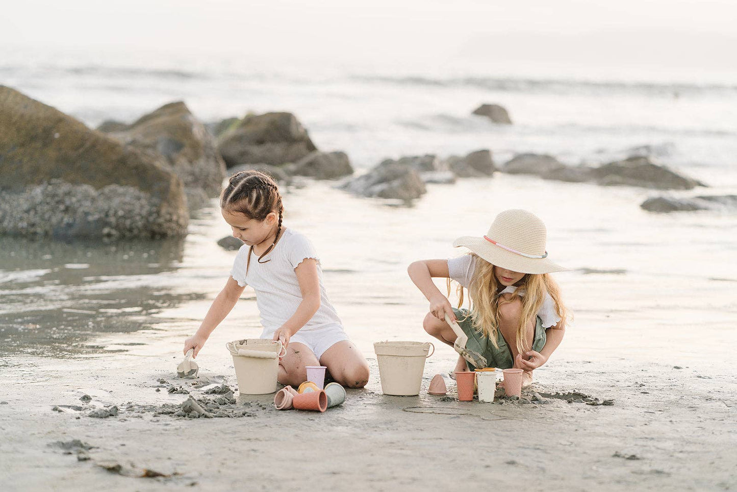 Marlowe & Co - Classic Retro Silicone Ice Cream Beach Set