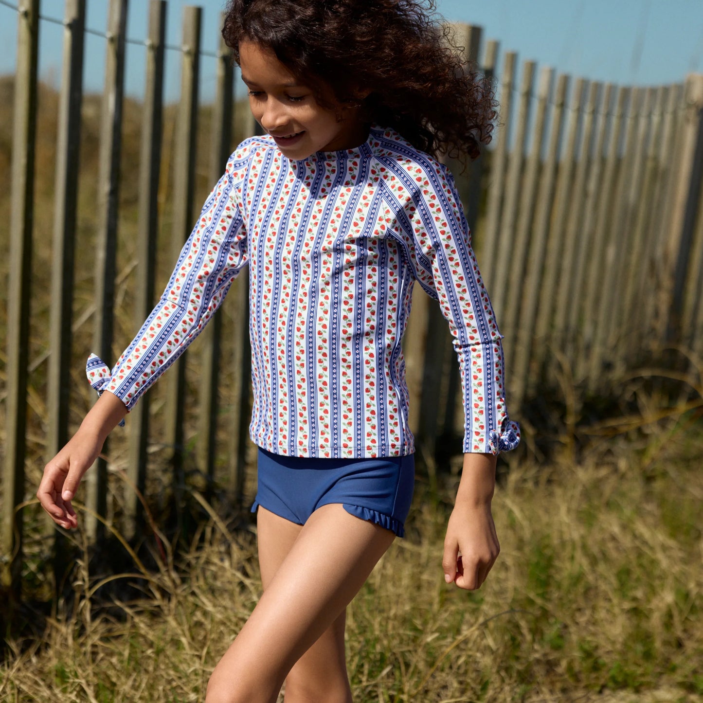 minnow girls strawberry patch rashguard set