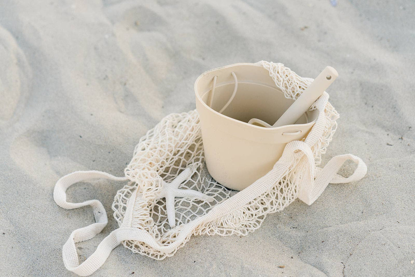 Marlowe & Co - Classic Retro Silicone Ice Cream Beach Set