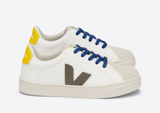 Veja Small Esplar Laces in Extra White Moonrock Tonic