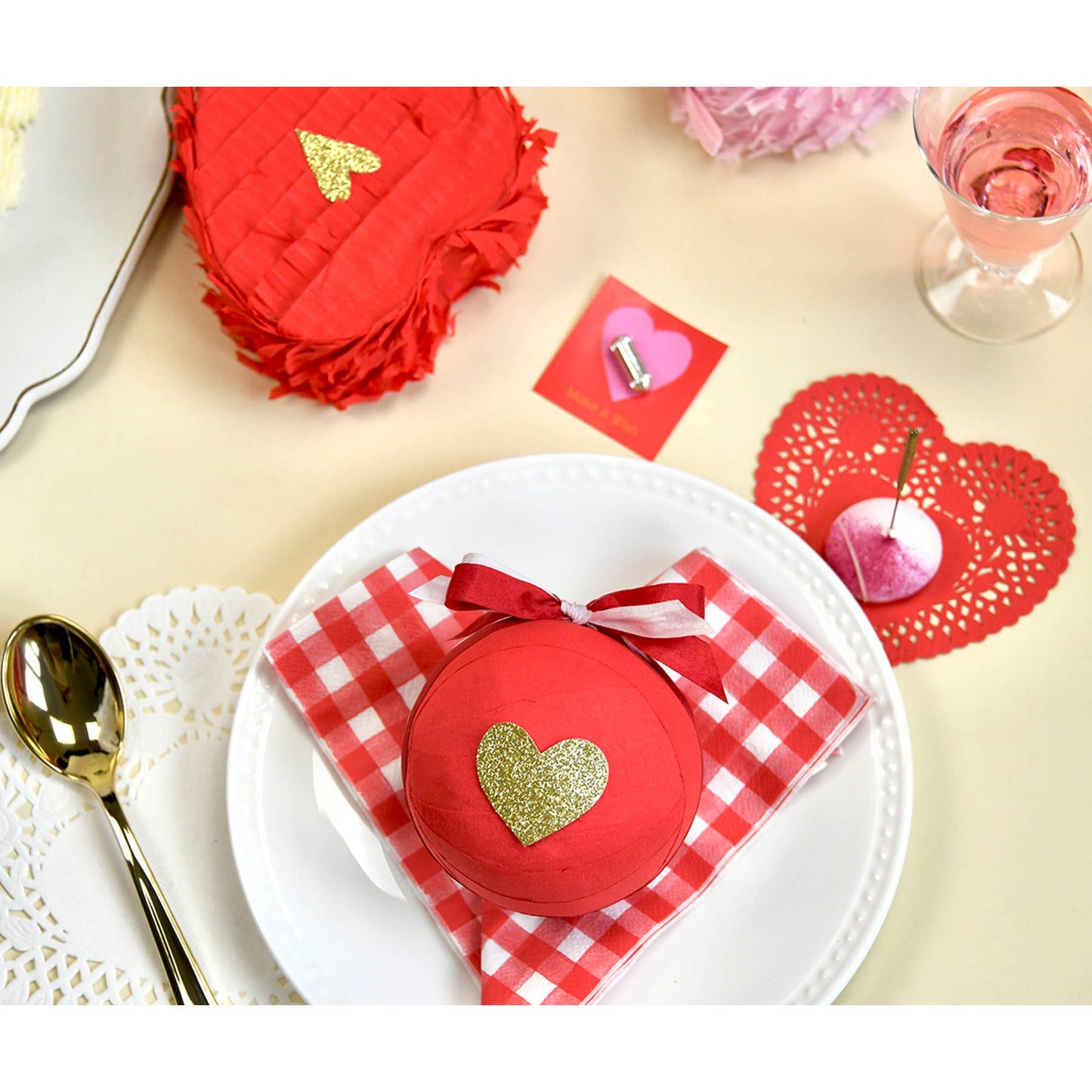 TOPS Malibu - Deluxe Surprise Ball - Glitter Heart