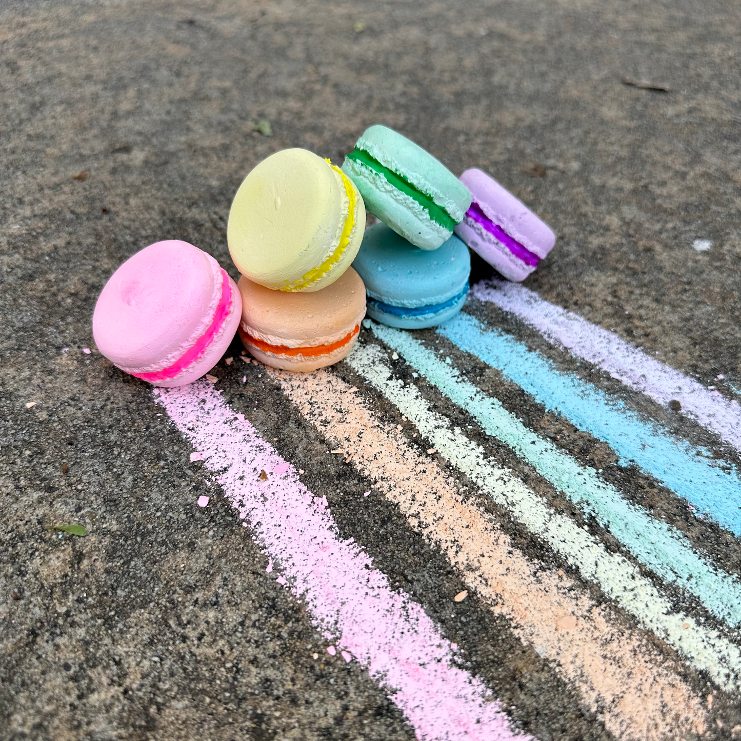 TWEE made for little hands - Petite Macaron Handmade Sidewalk Chalk