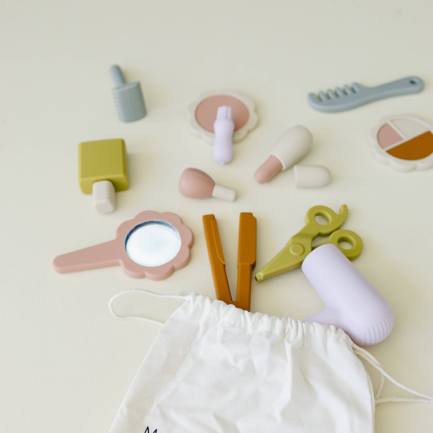Marlowe & Co - Silicone Hair and Makeup Playset