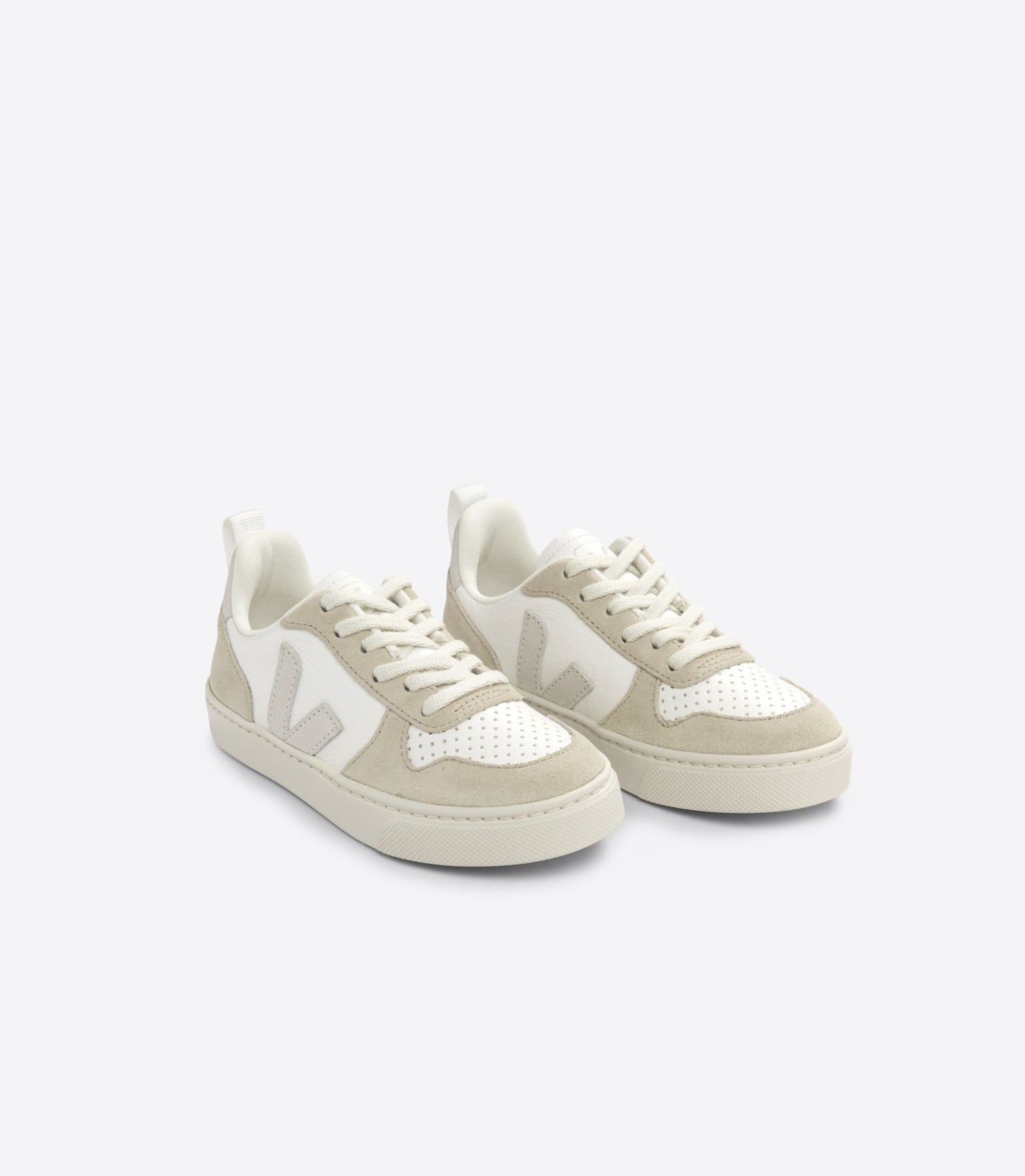 Veja Small V-10 Chromefree Extra White Natural Almond