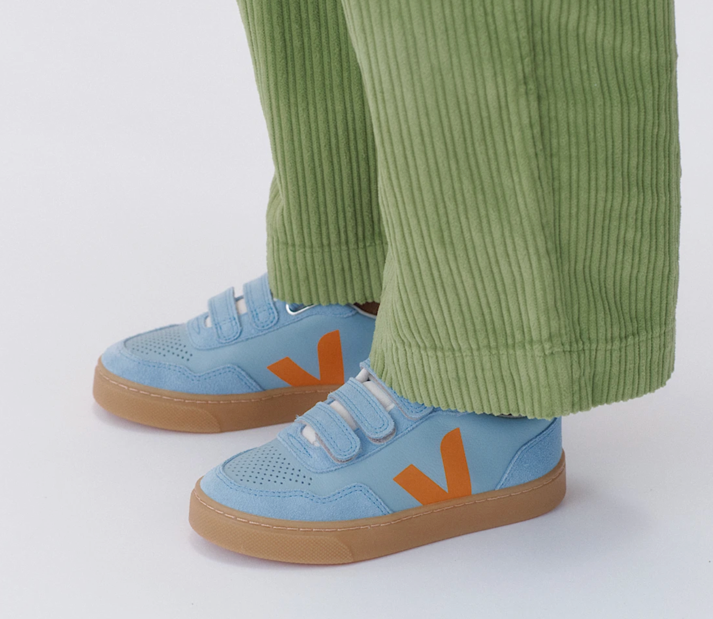 Veja Small V-90 OT Steel Fury Natural