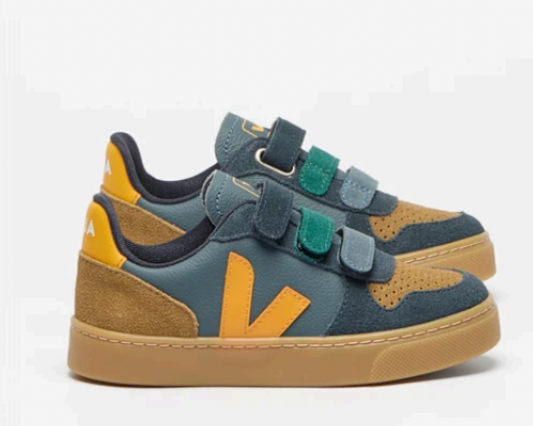 Veja Small V-10 Leather California Ouro Natural