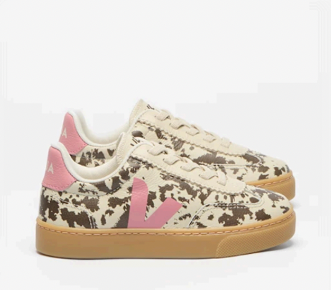 Veja Small Volley O.T. Wild Country