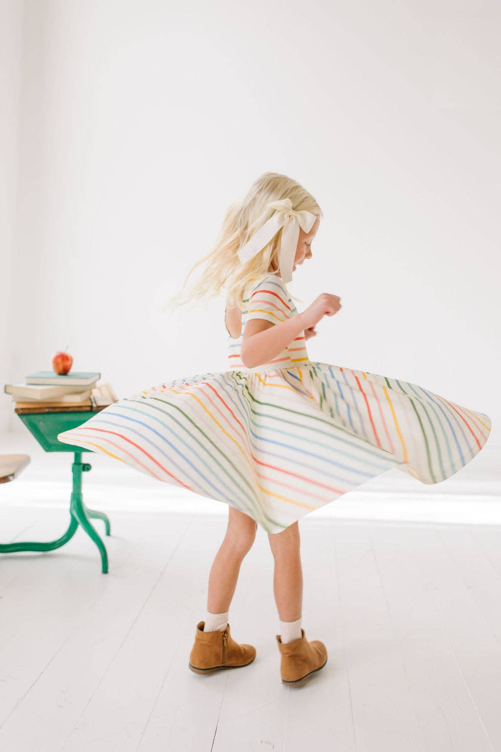 Ollie Jay - Classic Twirl in Primary Stripe