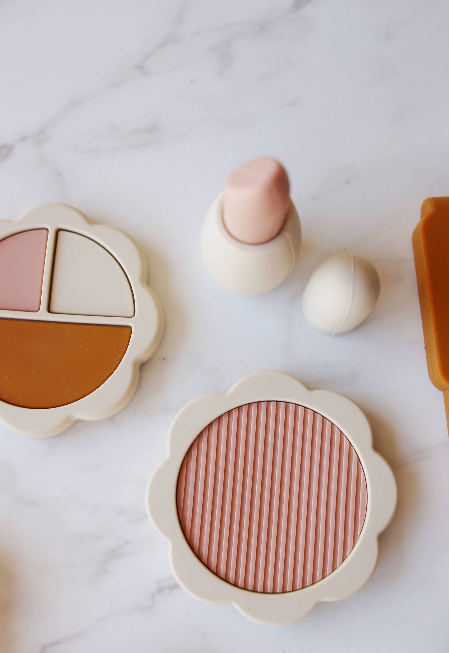 Marlowe & Co - Silicone Hair and Makeup Playset